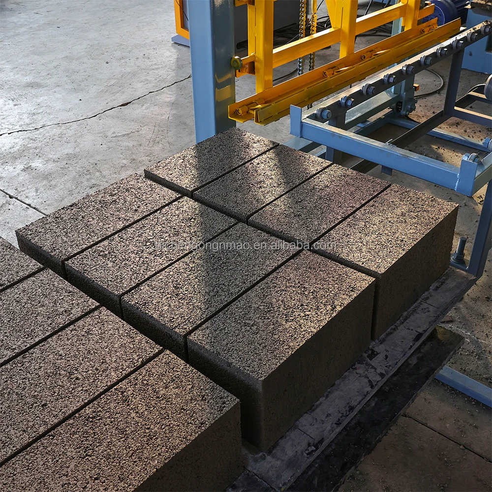 Aichen long service life hollow cement block factory machinery EPS foam concrete insulation block/brick making machine