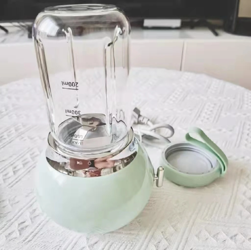 Strong mini blender 400ML vegetable fruit juicer crush ice blender mixer portable wireless juicer machine juicer