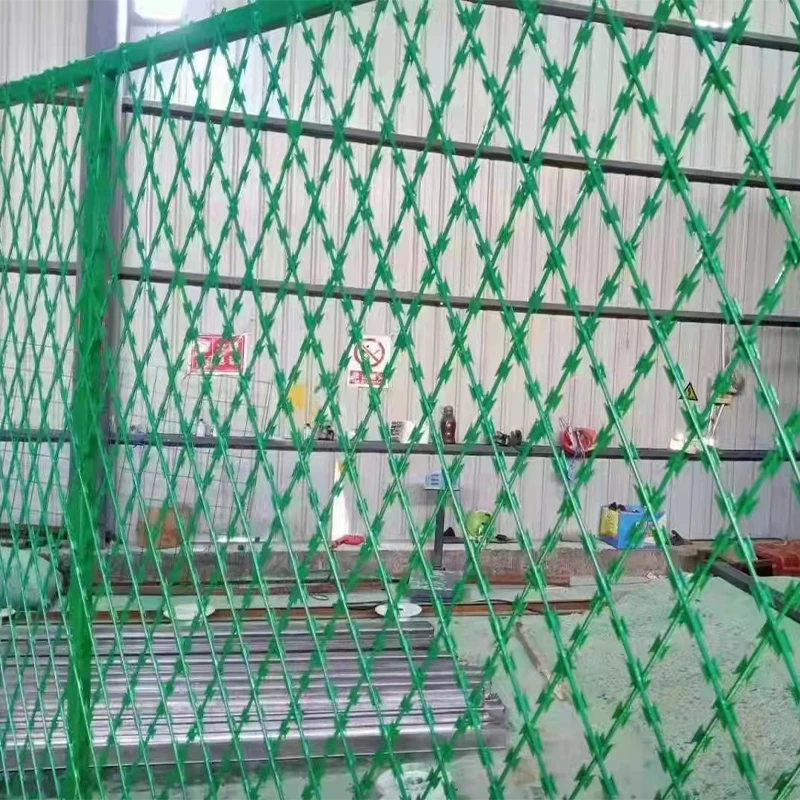Заводская оцинкованная колючая проволока сетка сварная из нержавеющей стали для бритвы военный защитный тюремный