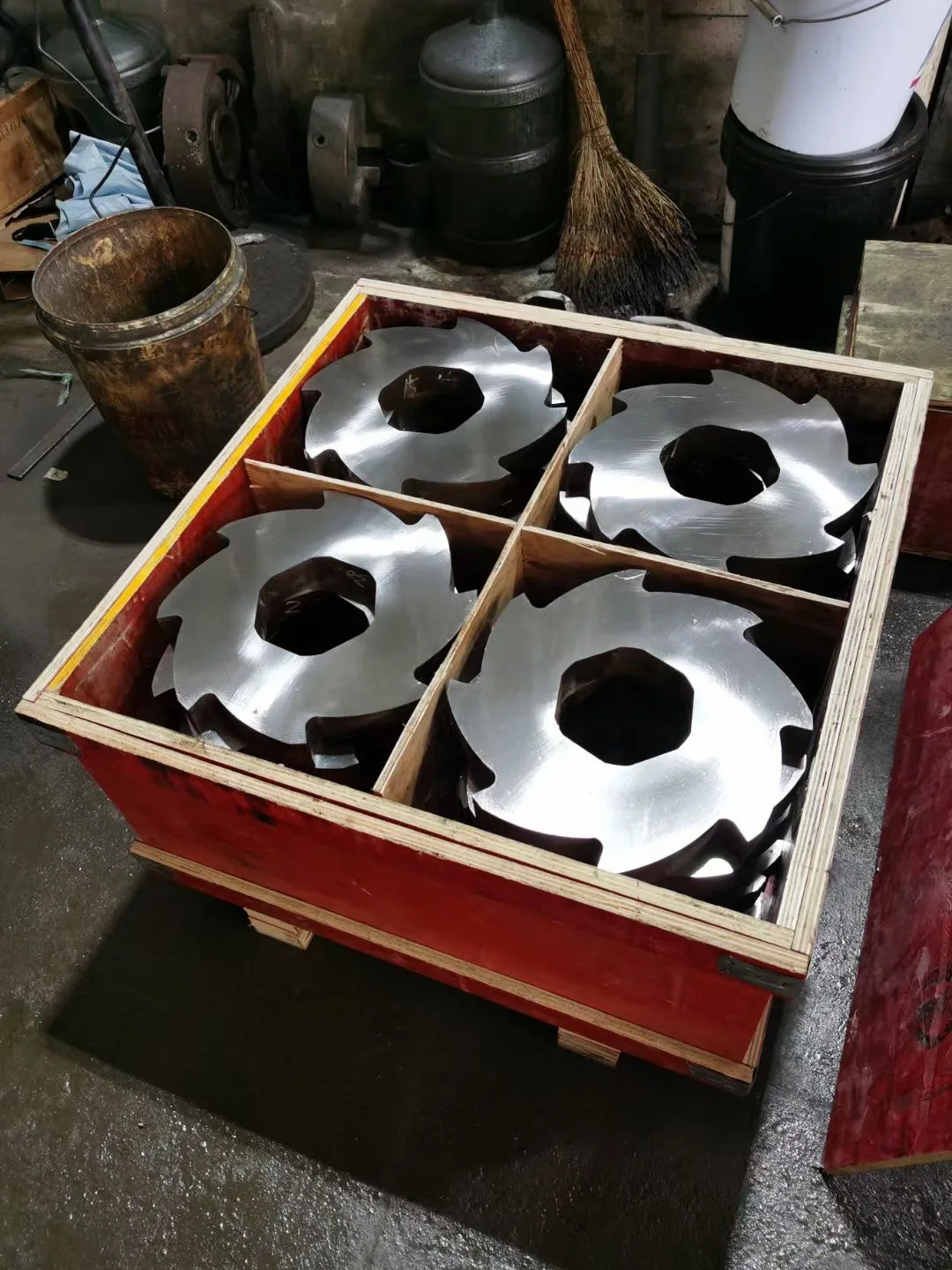 Hot selling Cheap Price and Good Quality Double Shaft Plastic Metal Tire Shredder Blade For Sale