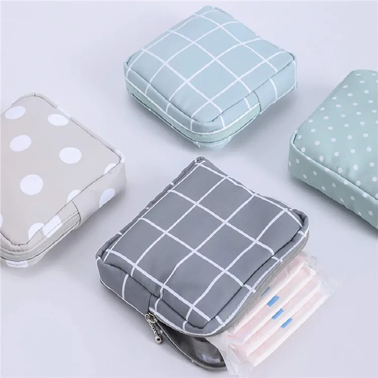 Travel girls portable waterproof period bags tampon holder sanitary pads bag