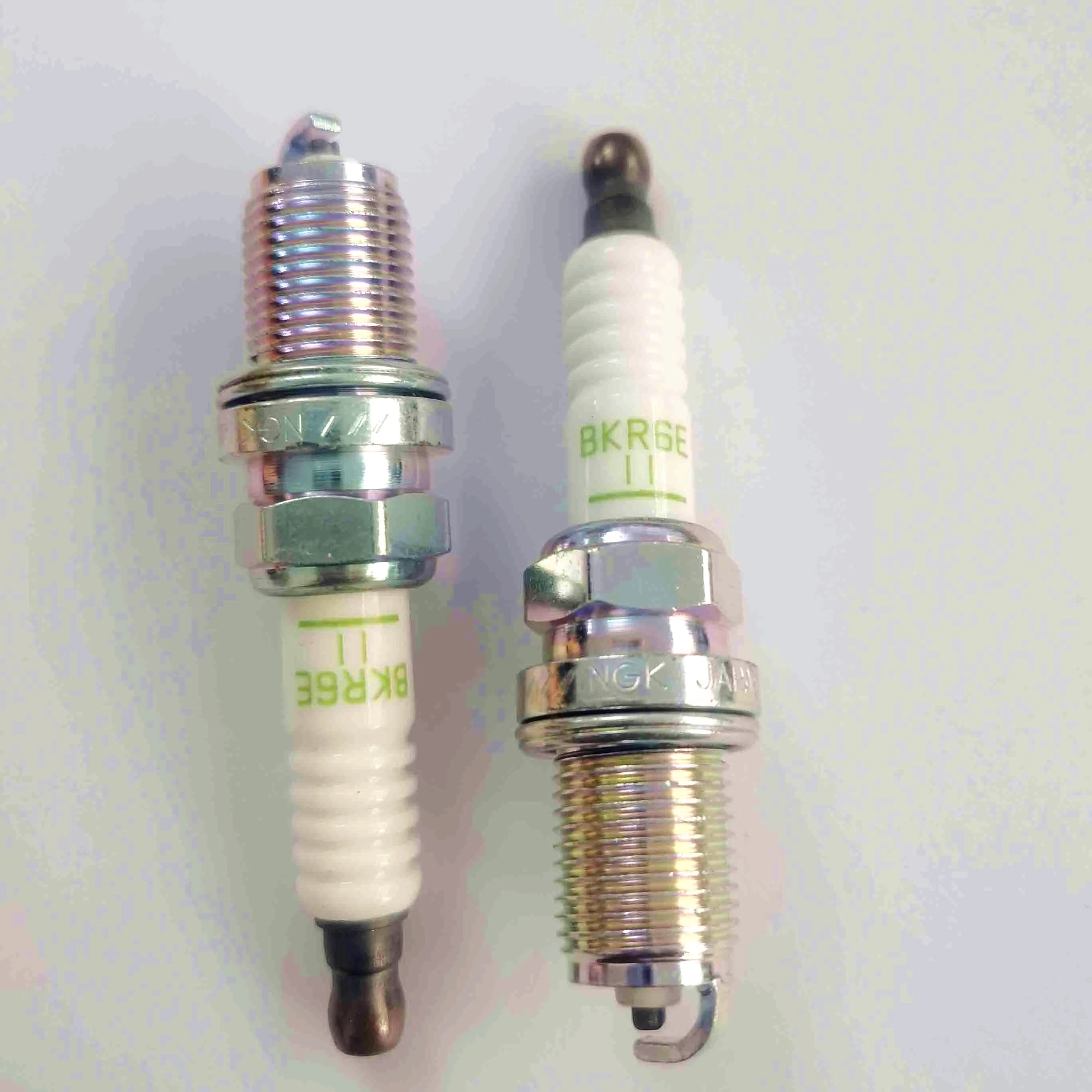 Guangzhou Genuine chevrole-t Auto parts buy for daewoo toyota car engine spark plugs wholesale manufacturer suppliers
