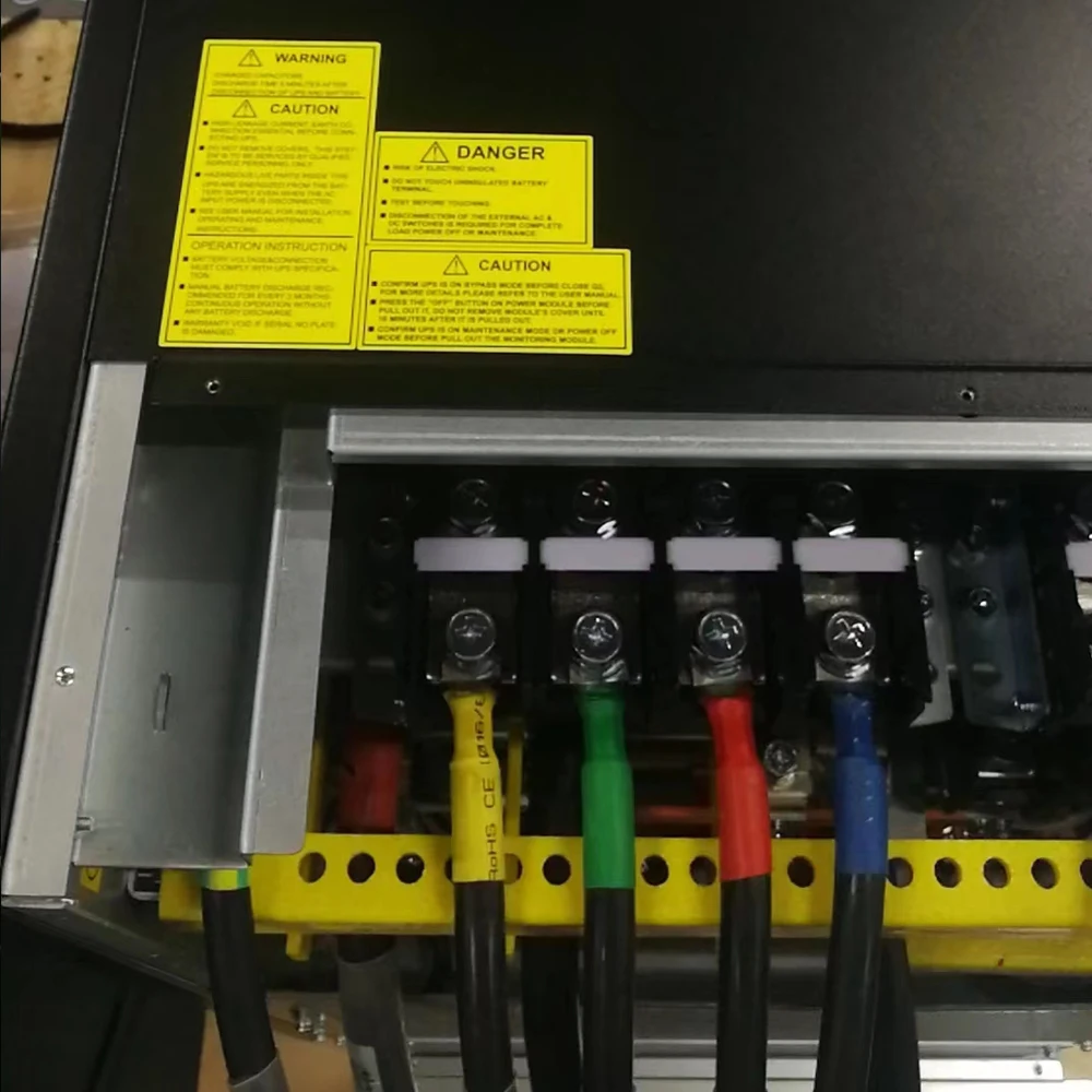 Modular UPS 50KVA 60KVA 90KVA 120KVA 3 Phase 380V 400V High Frequency UPS Inverter