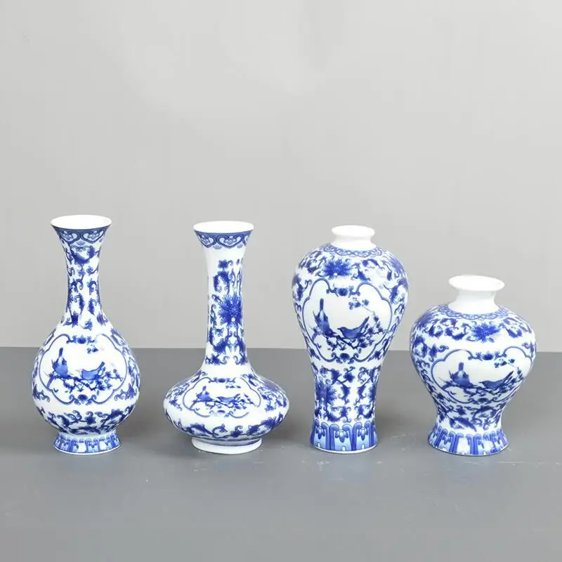 Retro Mini Blue and White Porcelain Ornaments Exquisite Hydroponic Plant Flower Arrangement Traditional Handmade Art Vase
