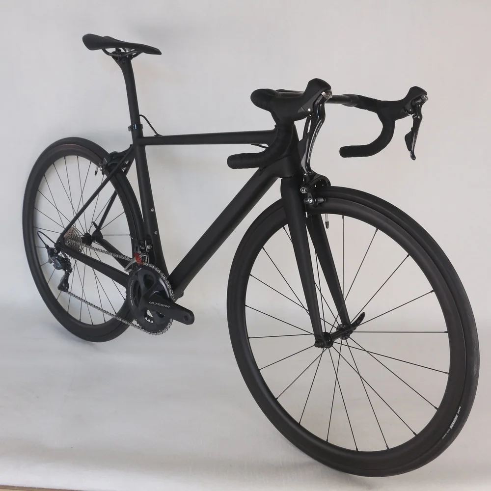 Complete Road Bike 22 Speed 8.85KG Weight Men And Women Universal Bike FM066 With Carbon Wheelset