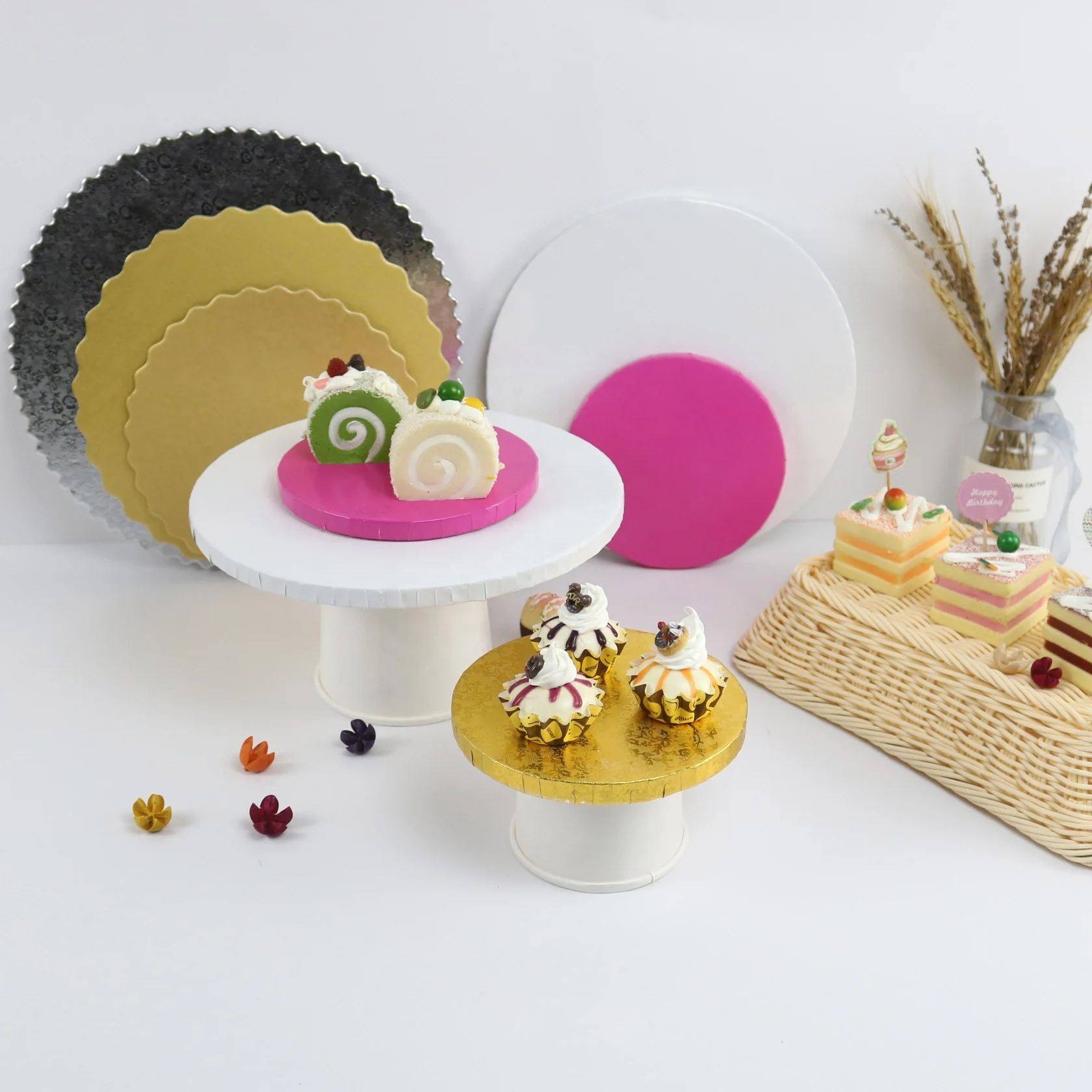 Оптовая цена высококачественные круглые бумажные доски для торта с узором барабан белого