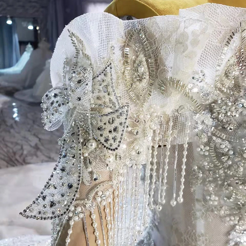 2022 New Luxury Sweetheart Strapless Fringed Pearl Embroidered Backless Bridal Wedding Dress For Women