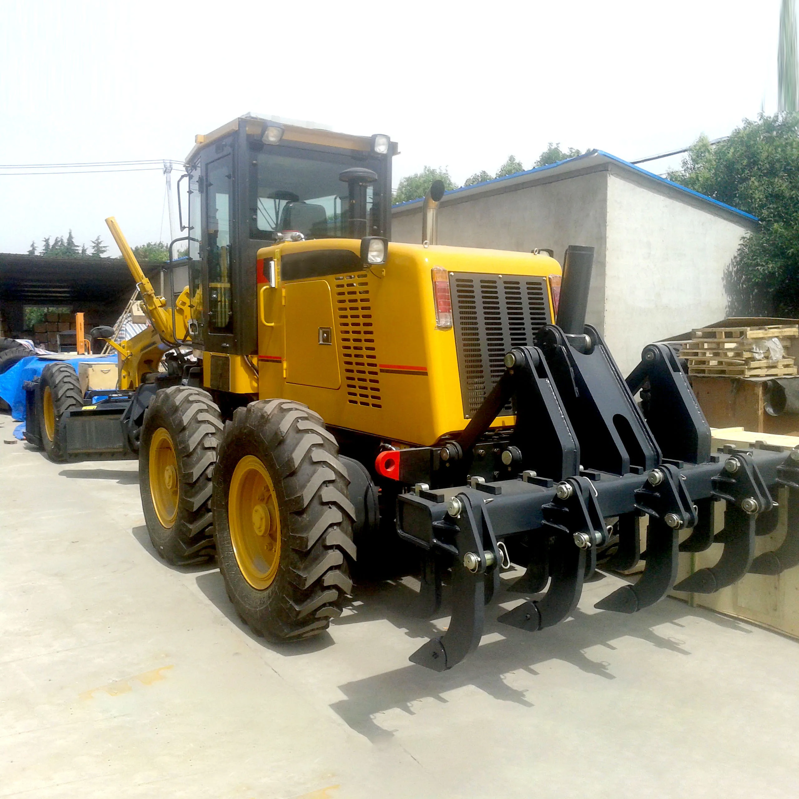 Hot sale China brand 135hp motor grader GR135