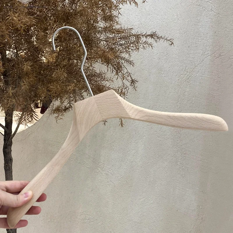 Luxury custom high quality women men suit solid wood cloth hanger for hotel brand garment store