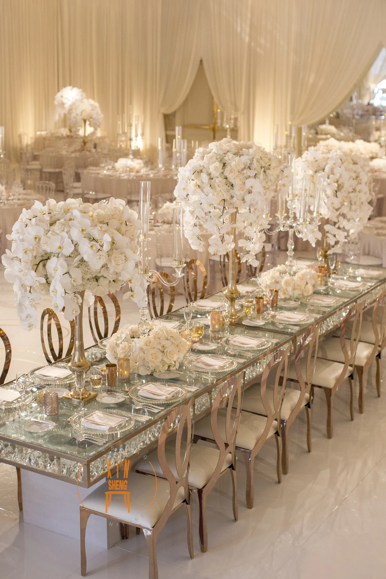 events used metal base stainless steel frame mirrored glass crystal table for wedding