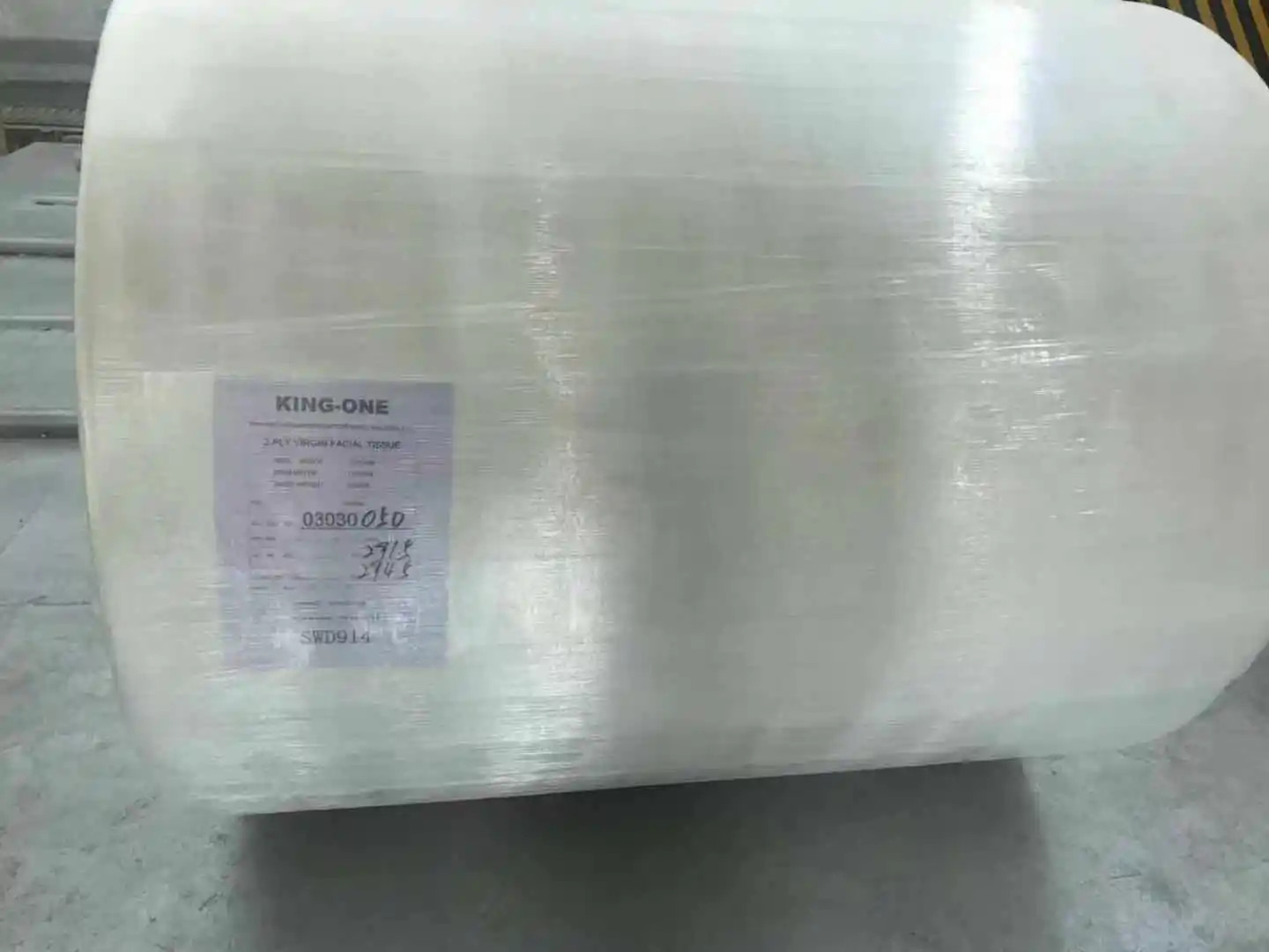 paper mill operation raw material tissue jumbo rolls Mother roll for napkins hands towel rolls tissue paper cellulose for virgin