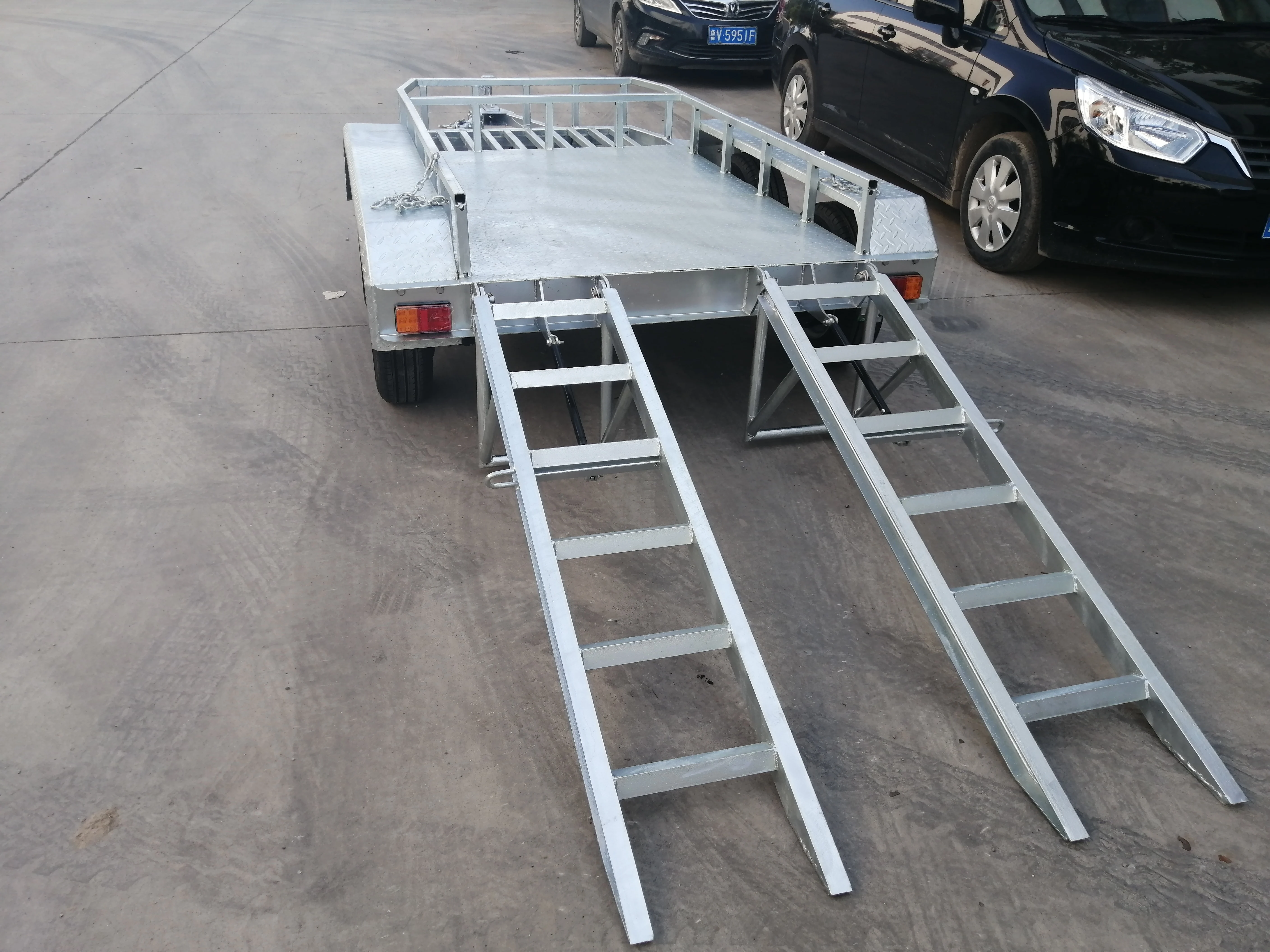
High quality small mini excavator full steel trailer truck trailer vehicle for truck 
