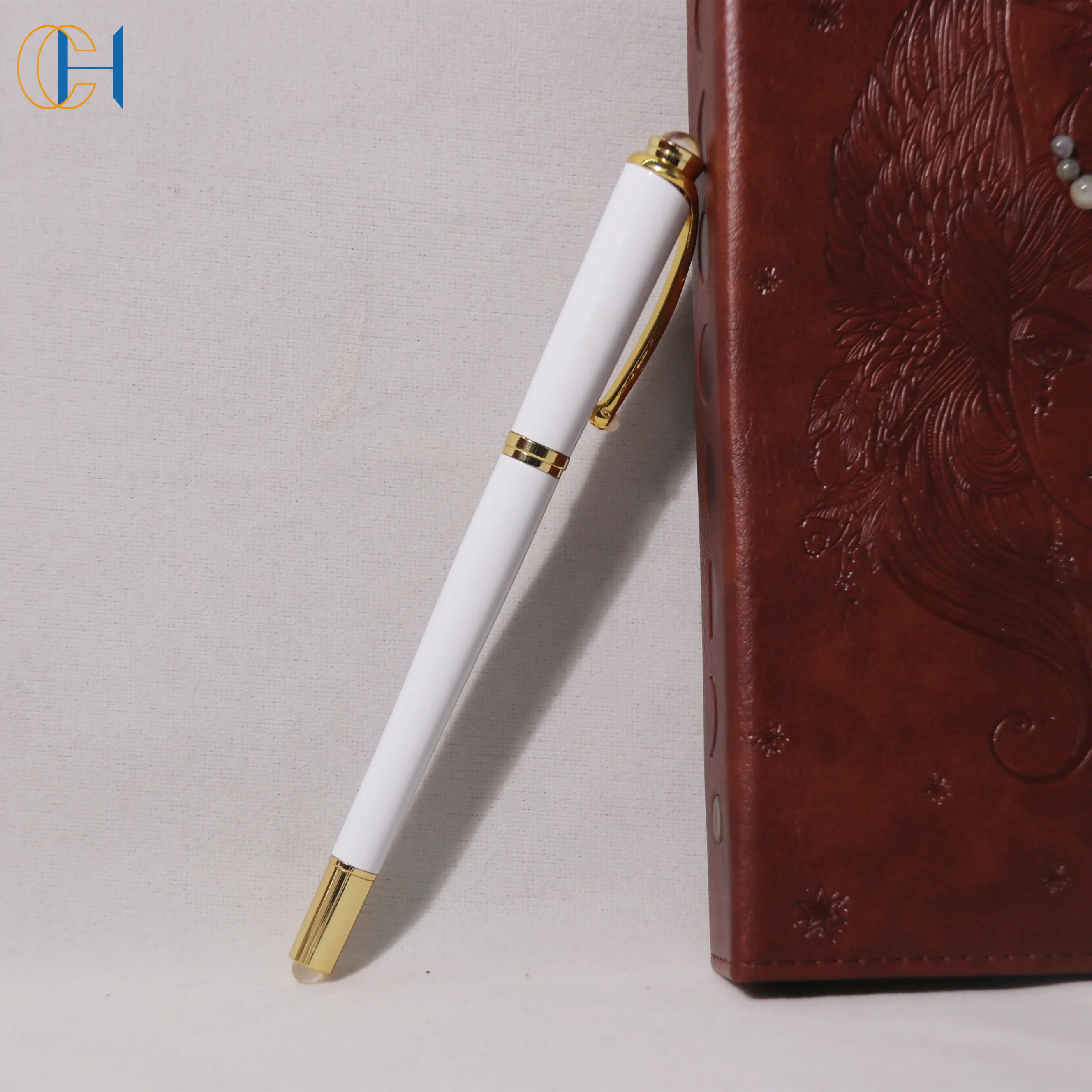 C&H Luxury Replaceable Reusable Eco-friendly Stationery Smoothly Writing Full Color Option Essential Oil Pen with Crystals