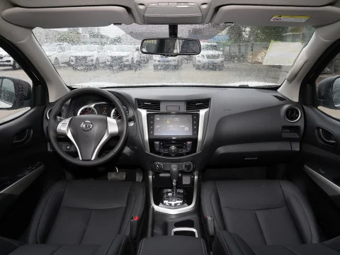 HOT SALE 4x4 Automatic Engine LHD NP300 Navarra Pickup