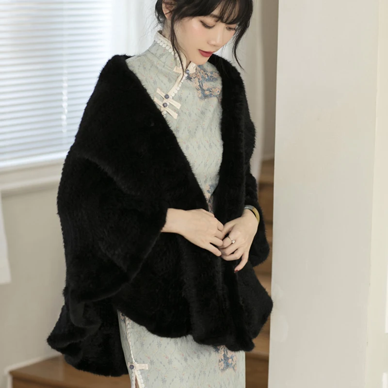 Luxury Handmade Fur Shawl Winter Womens Cape Wedding Decoration Shawl Mink Fur Ladies Women Clothing Casual OEM Spring OVERCOAT