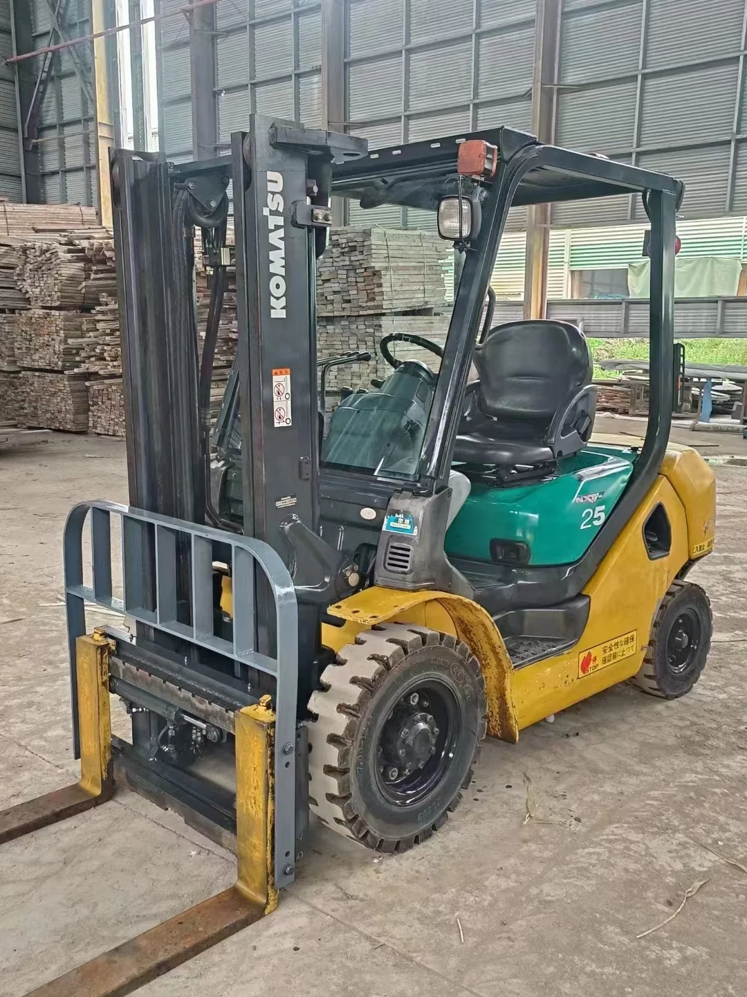 Used Japan forklift secondhand Multifunction excavator  toyota Japan forklift parts  for sale
