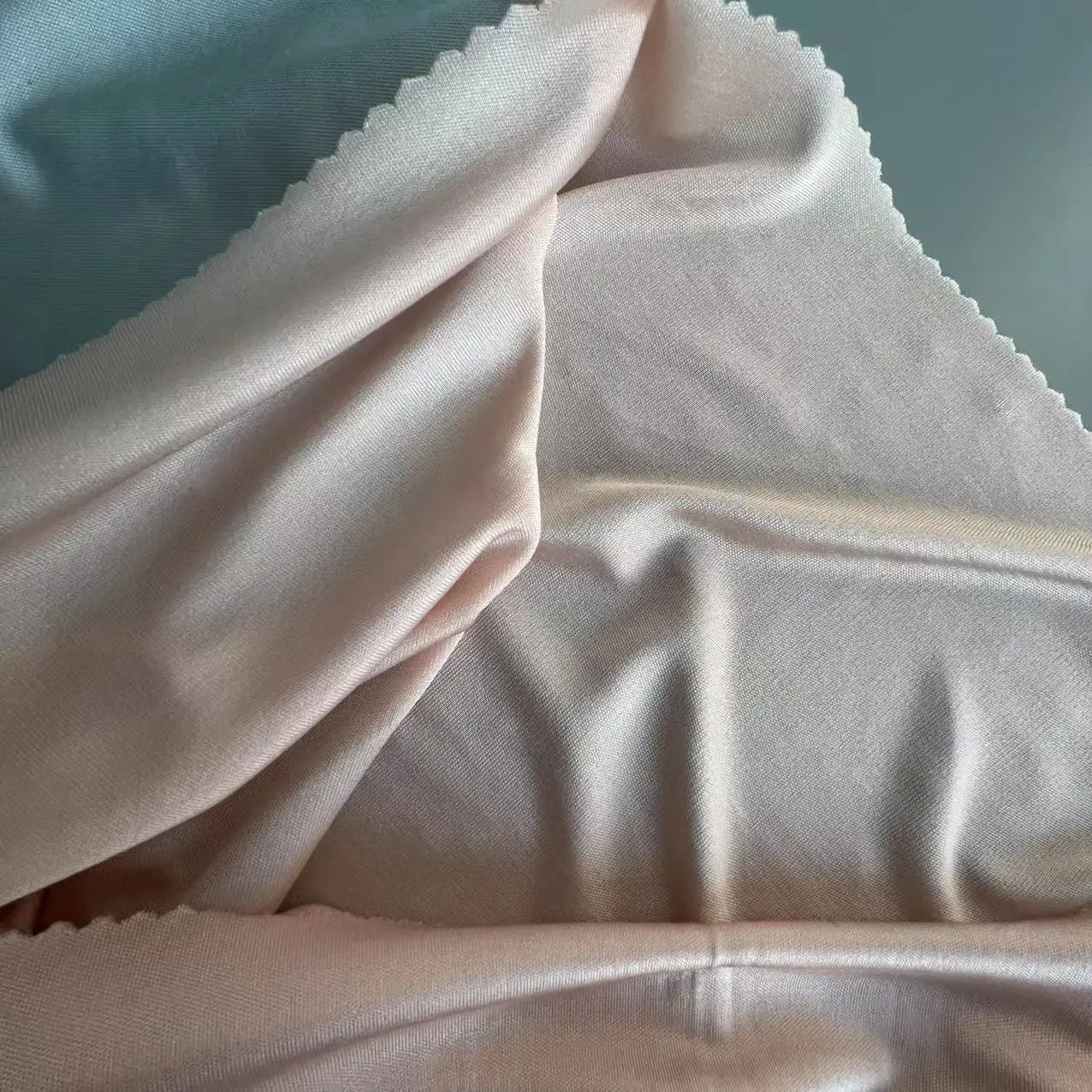 Luxurious Comfortable100% Mulberry Silk Knitted Double Jersey Fabric for Fashion apparel