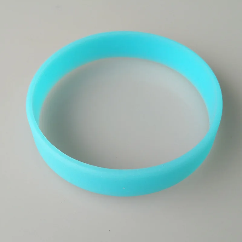 Manufacturer Glow Bracelet Silicon Custom Silicone Fluorescent Bracelet Glowing Bracelet For Promotional Personalized