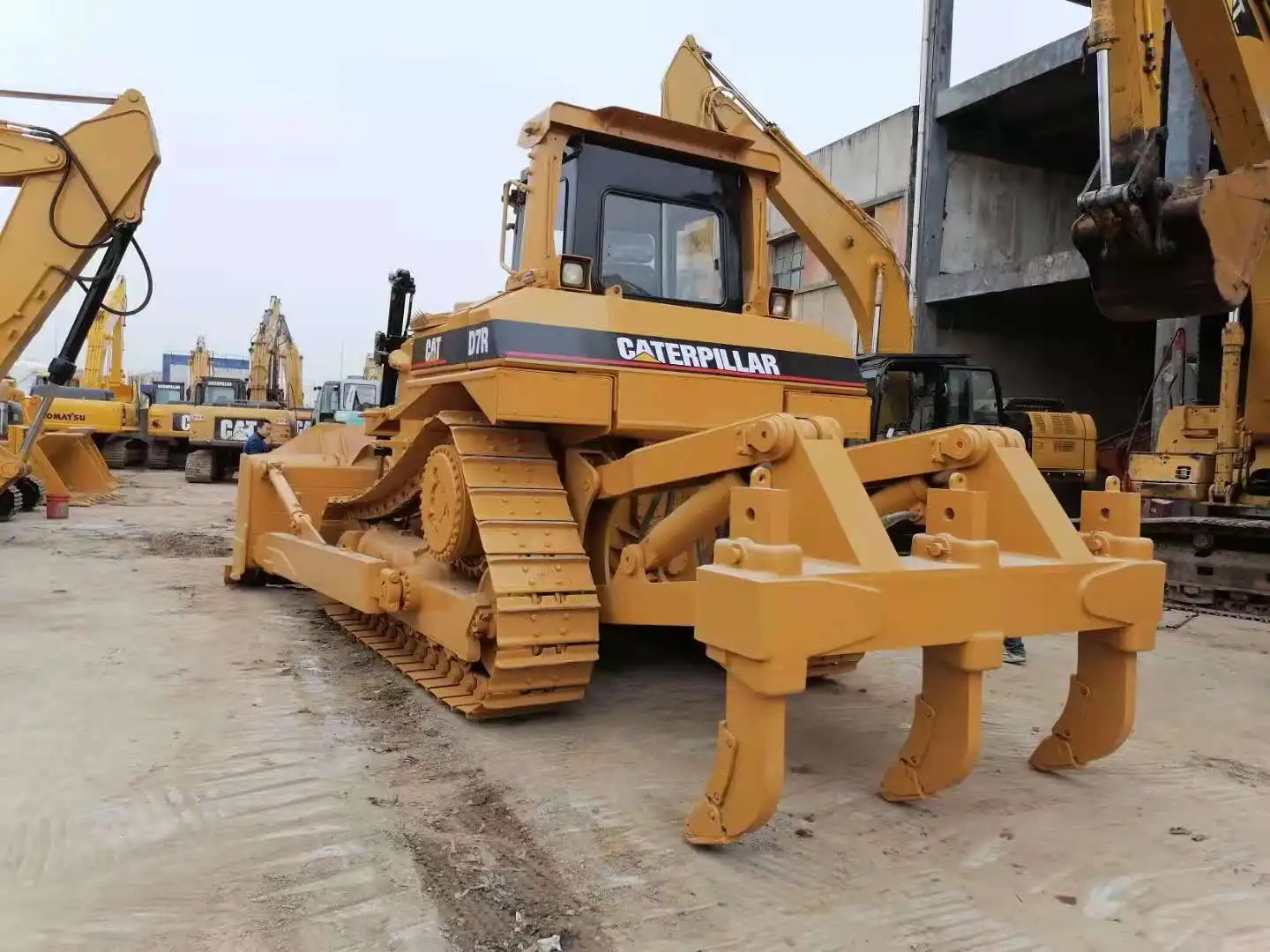 Б/у гусеничный бульдозер CAT D7R/оригинальный б/у бульдозер CAT D7R/гусеничный бульдозер D7G D7H для продажи