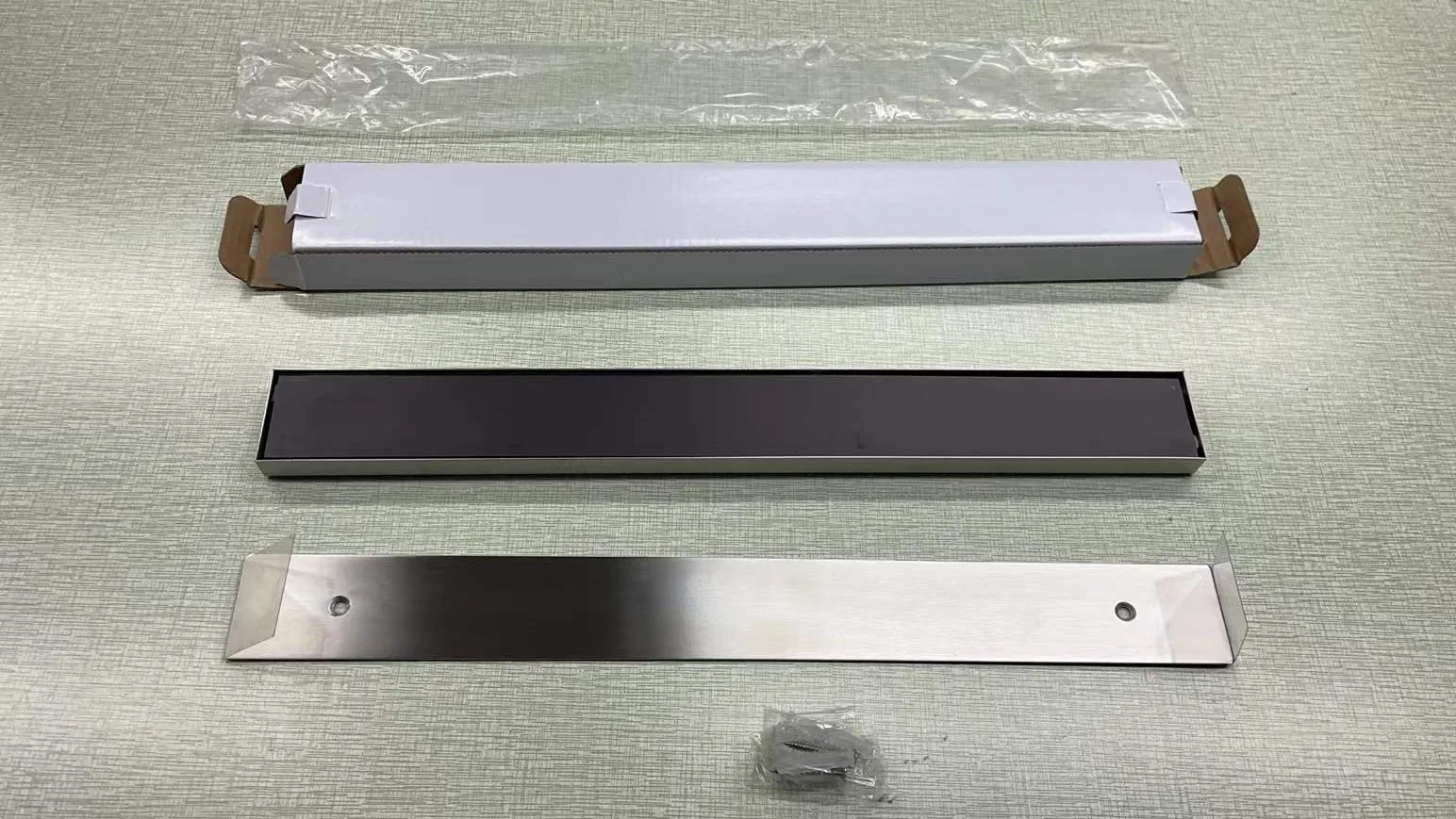 Split Style seamless Stainless Steel  Block Strip Bar for kitchen storage tool Magnetic Knife Holder