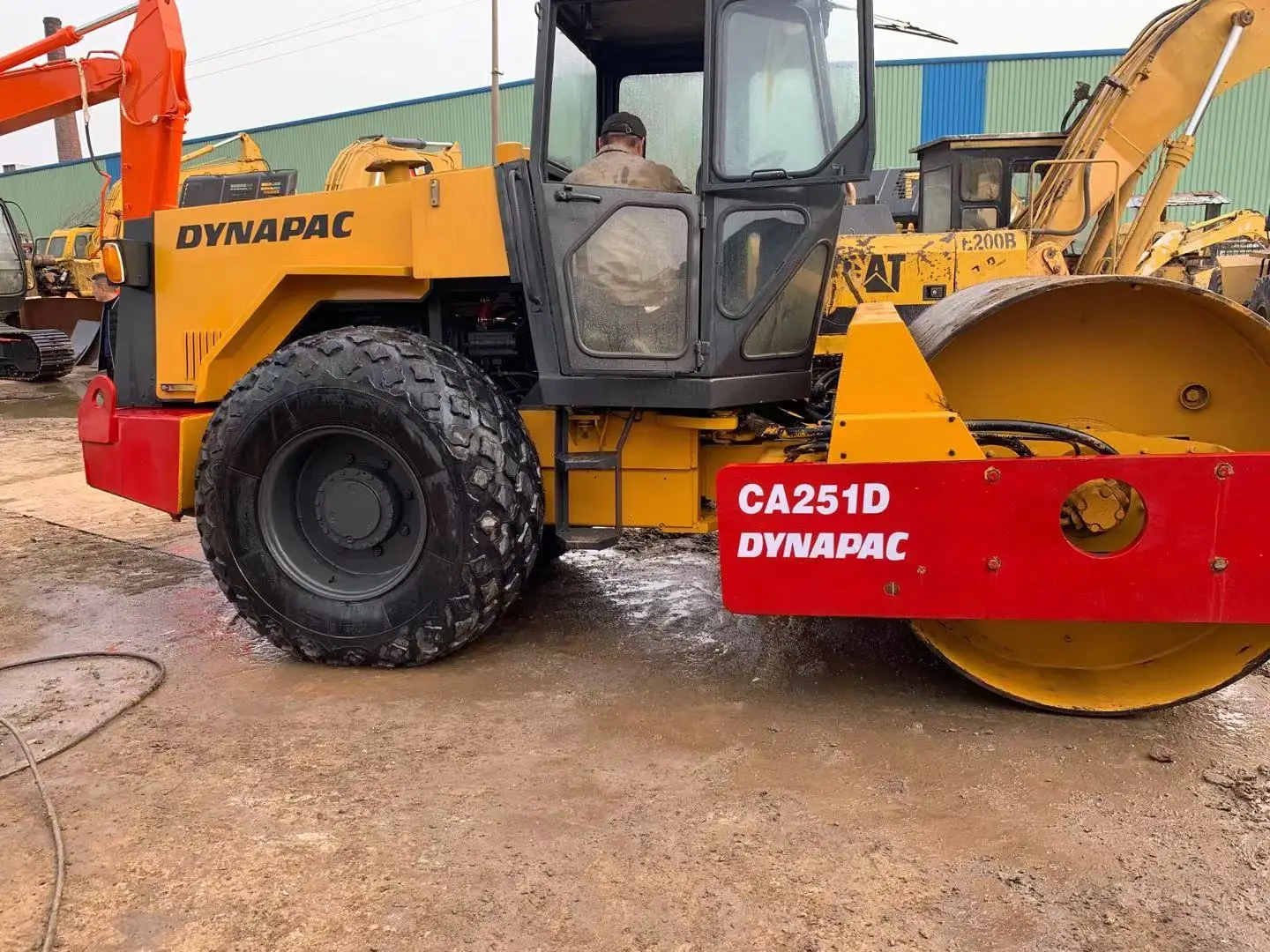 Used dynapac 8ton 10ton road roller copactor CA251d Used vibrating massage roller