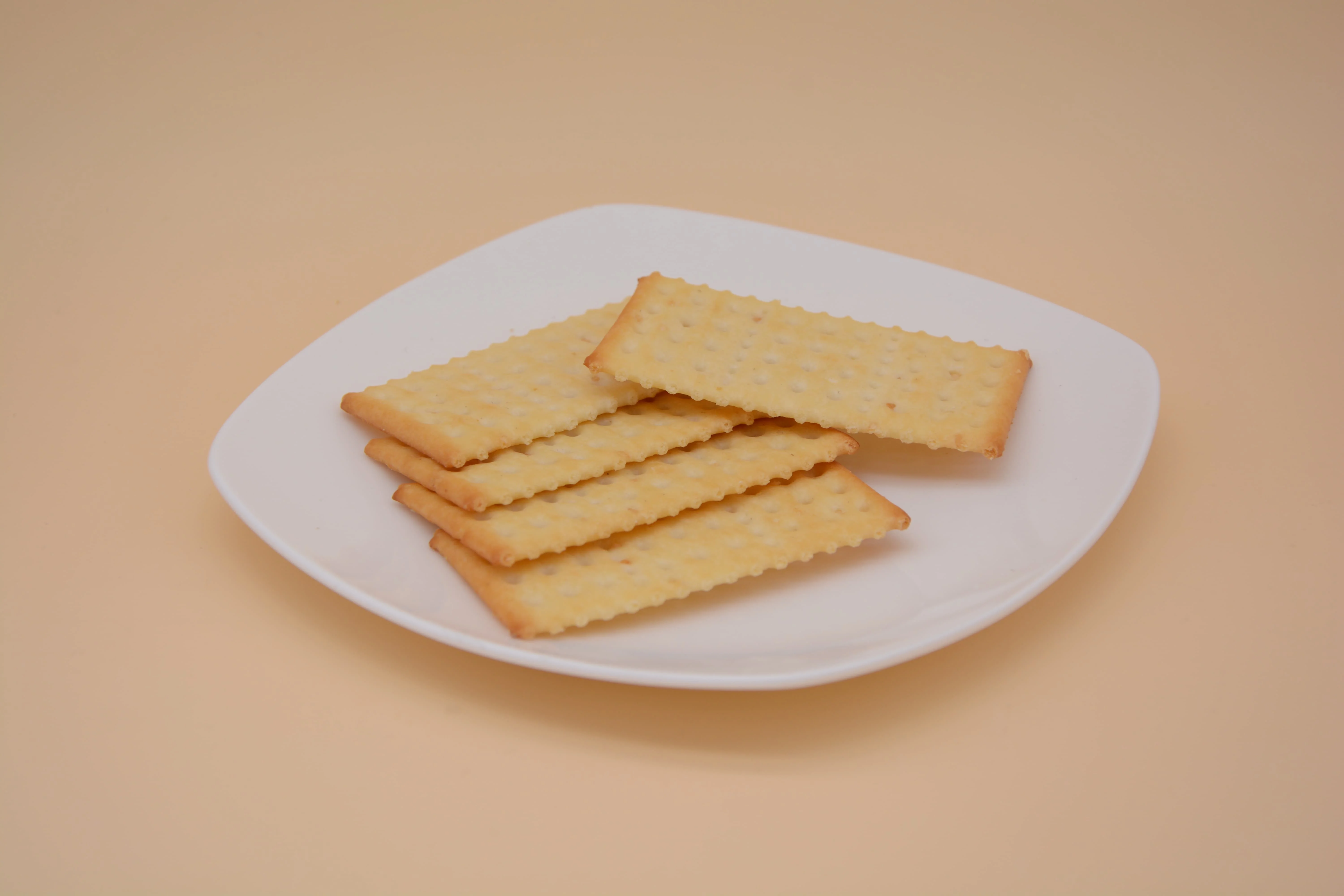 450g rich in Calcium Milk crispy healthy soda cracker salty biscuits