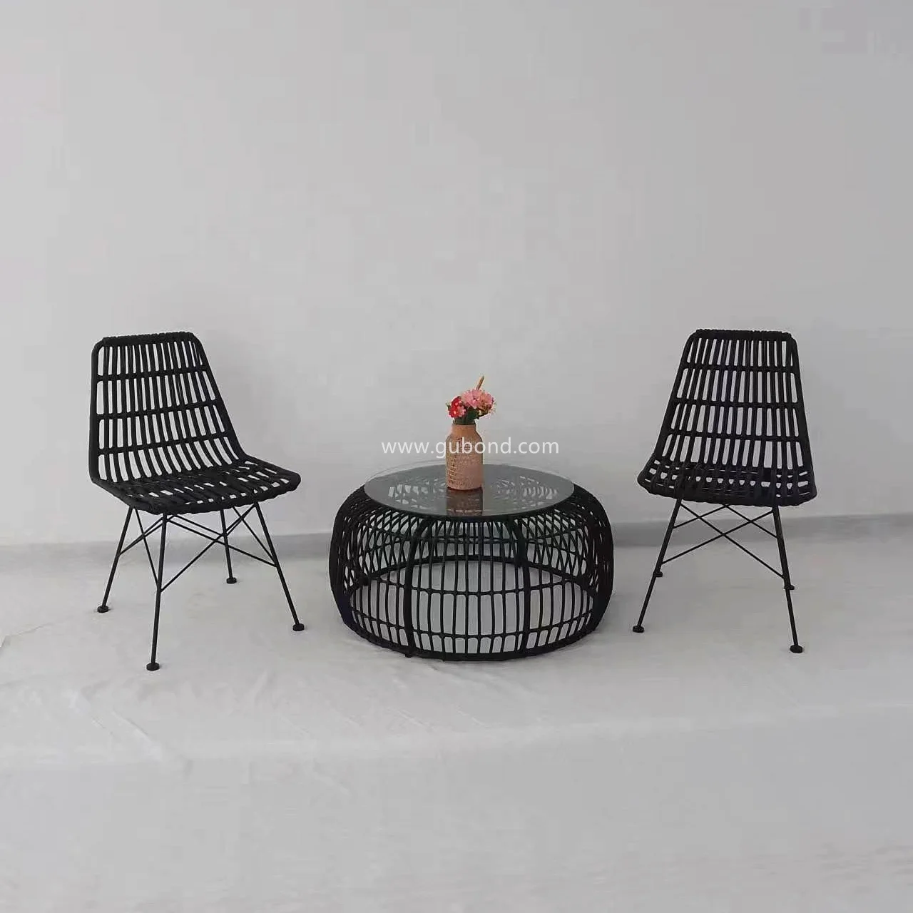 Outdoor Furniture Restaurant Wicker Chair Metal PE Rattan Dining Chairs with Cushion for Sale