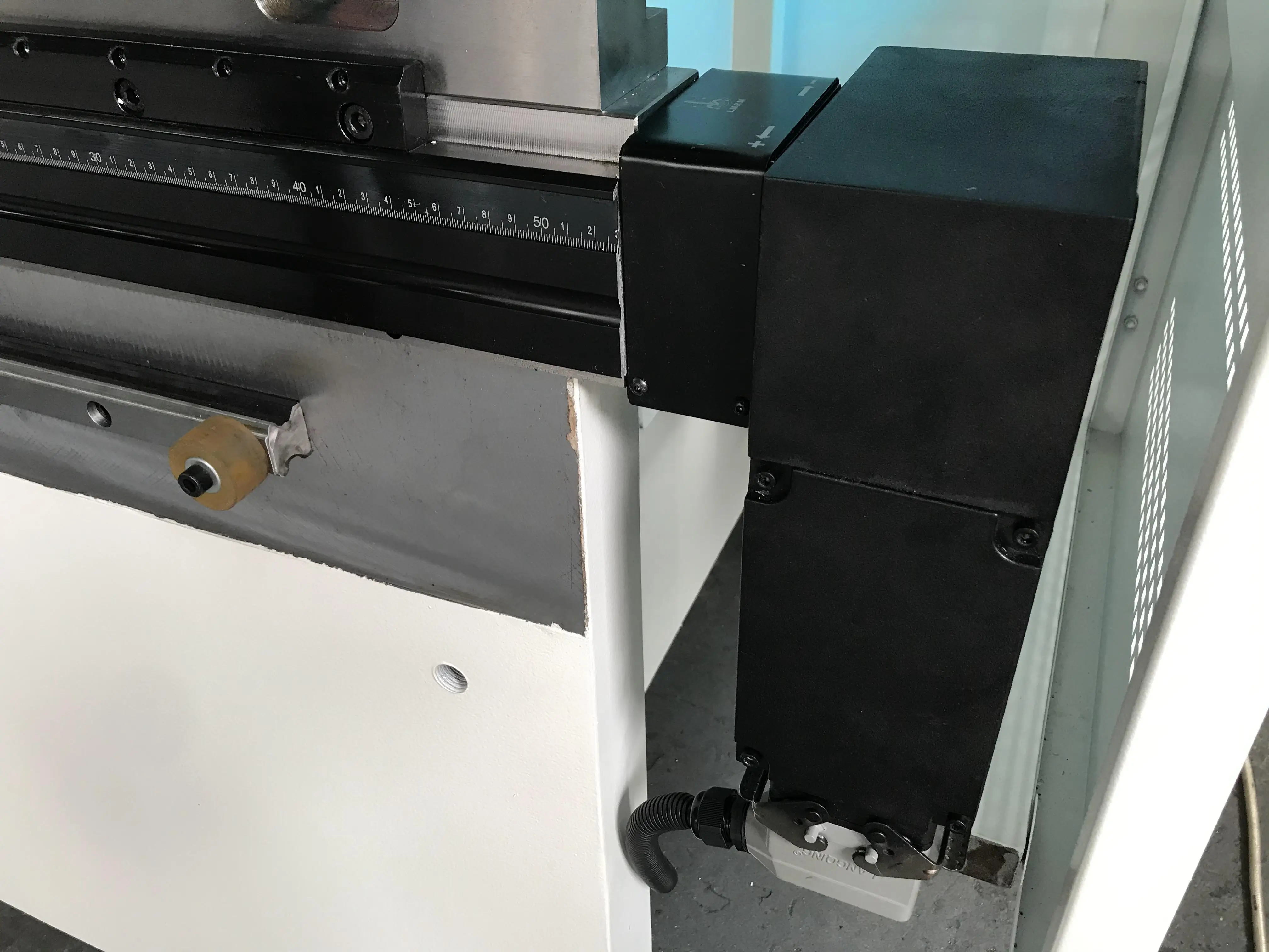 Блок питания PB 2500 кн листогибочный пресс WE67K-250/3200 3000 мм