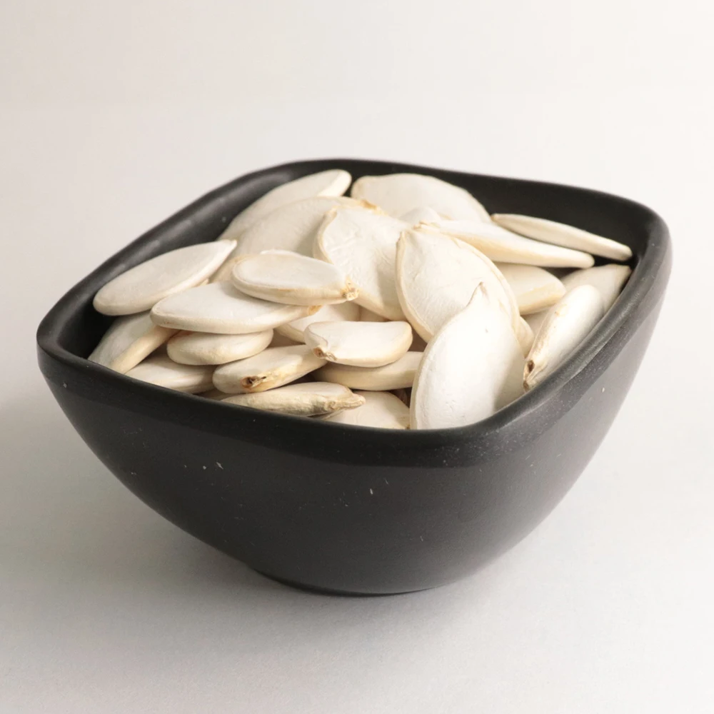 Factory Wholesale NEW Crop NON-GMO Shine Skin Pumpkin Seeds Different Types Of Seeds Snow White Pumpkin Kernels