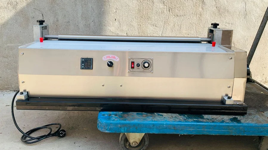 Машина для склеивания термоплавкого клея