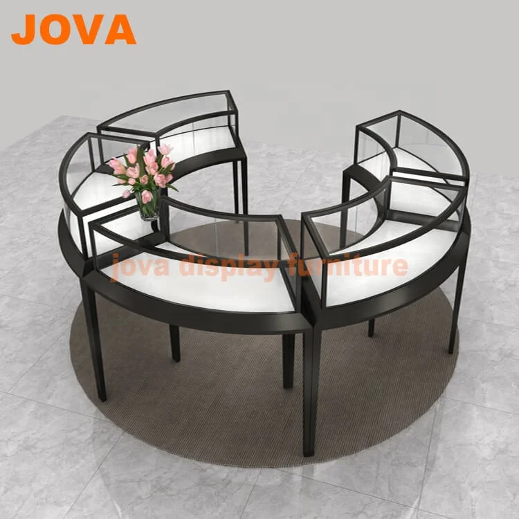 Витрина для ювелирных изделий из изогнутого стекла