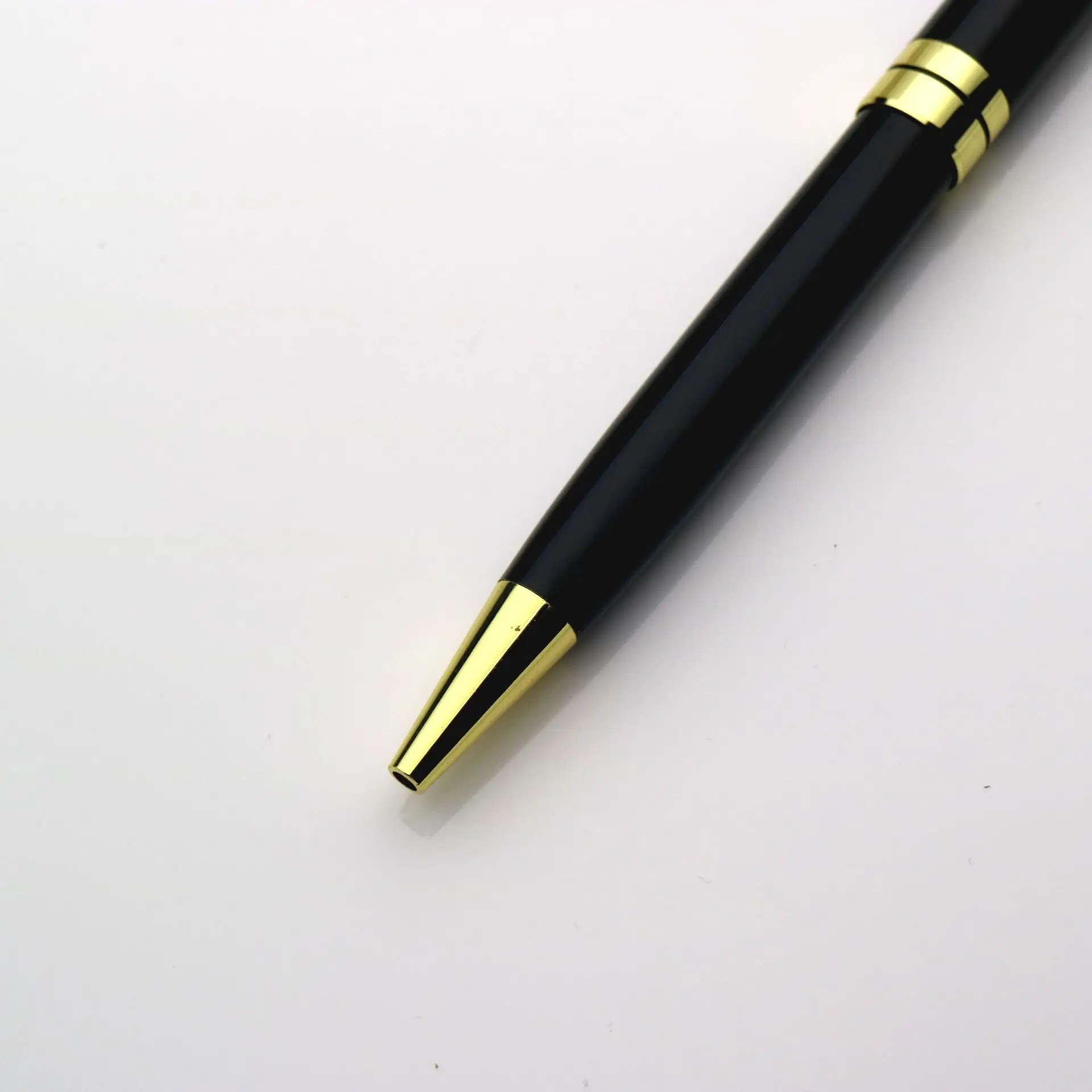 2023 wholesale Metal rotating ballpoint pen Smooth signature pen Gift stationery with laser LOGO