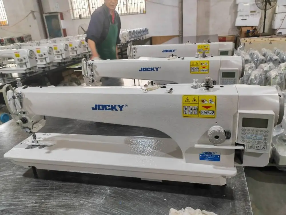 Good price Long arm (762mm)compound feed flatbed single needle heavy duty lockstitch machine with auto air foot lifter