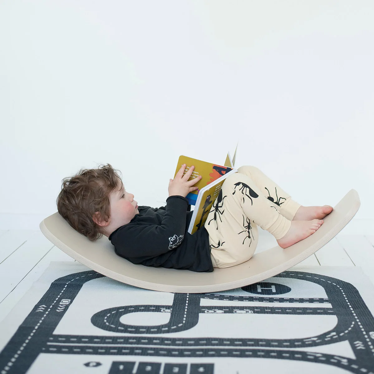 Children Curved Seesaw Yoga Fitness Baby Indoor Kids Toys Wooden Balance Board Boy Outdoor Sports Equipment