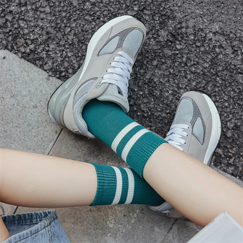 Women Socks Japanese Fashion Autumn New Novelty Candy Color Cotton Sports Crew Socks For Girls Preppy Style Striped Socks