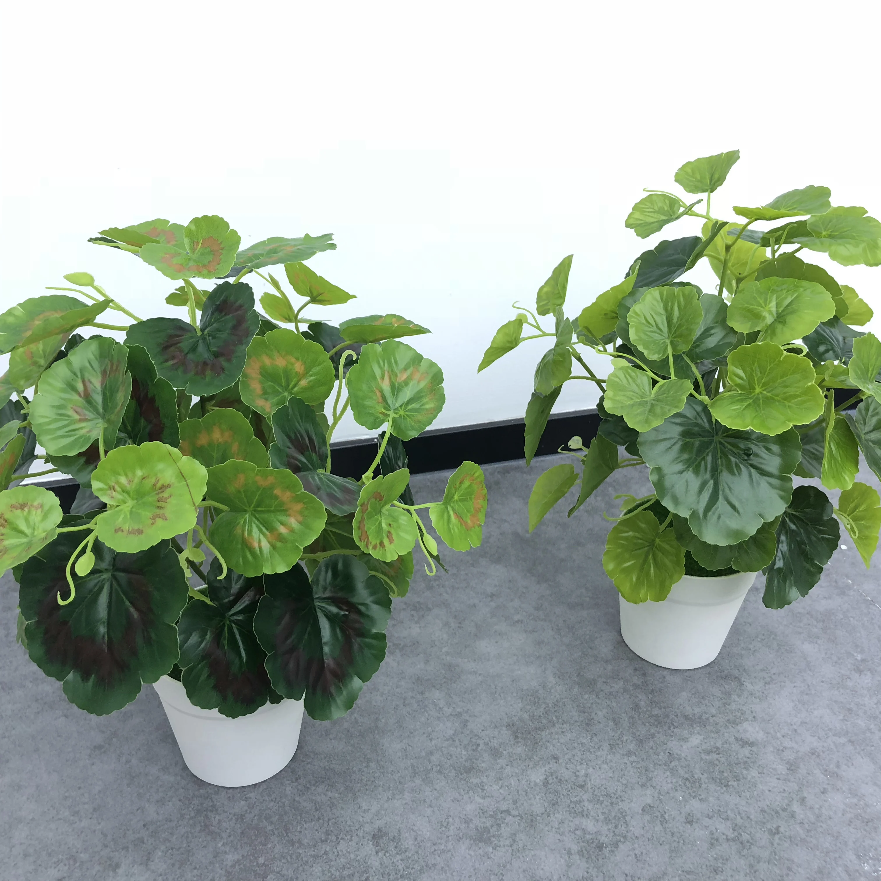 Small High-quality and Cheap Family Dining Table Decoration Artificial Bonsai Trees and Plants