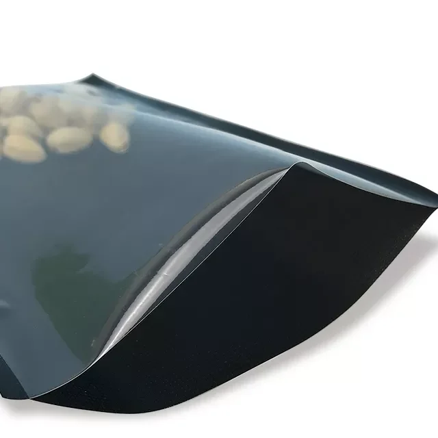 Прозрачная вакуумная упаковка для пищевых продуктов