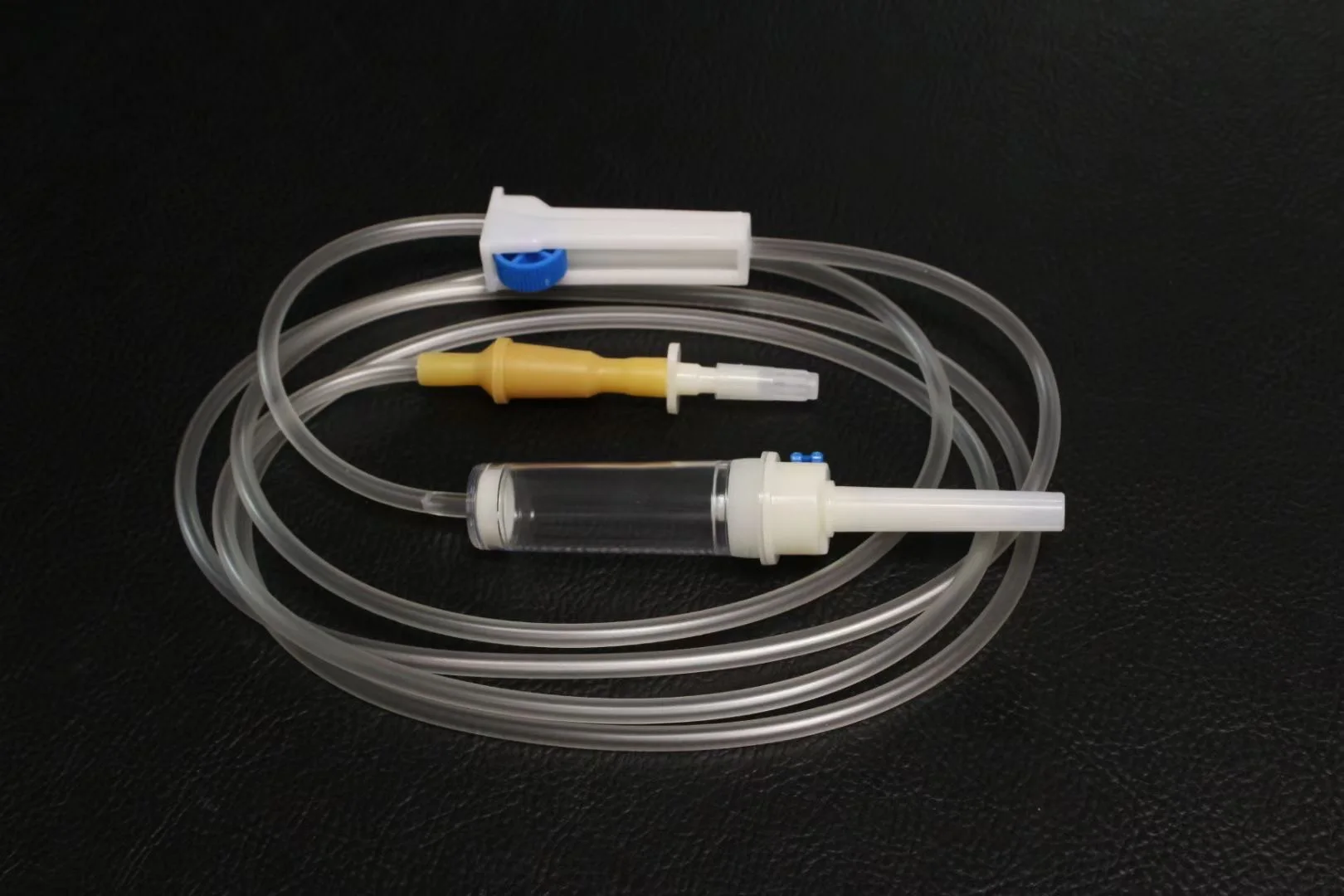 Medical Supplier China Factory OEM Custom Medical Disposable Sterile IV Infusion Giving Set Normal Type 15 Drop/mL