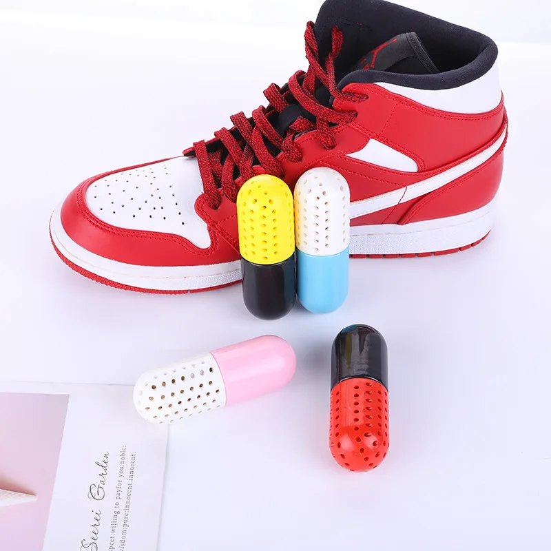 Capsule shape shoe protection deodorant Dryer Moisture Absorber