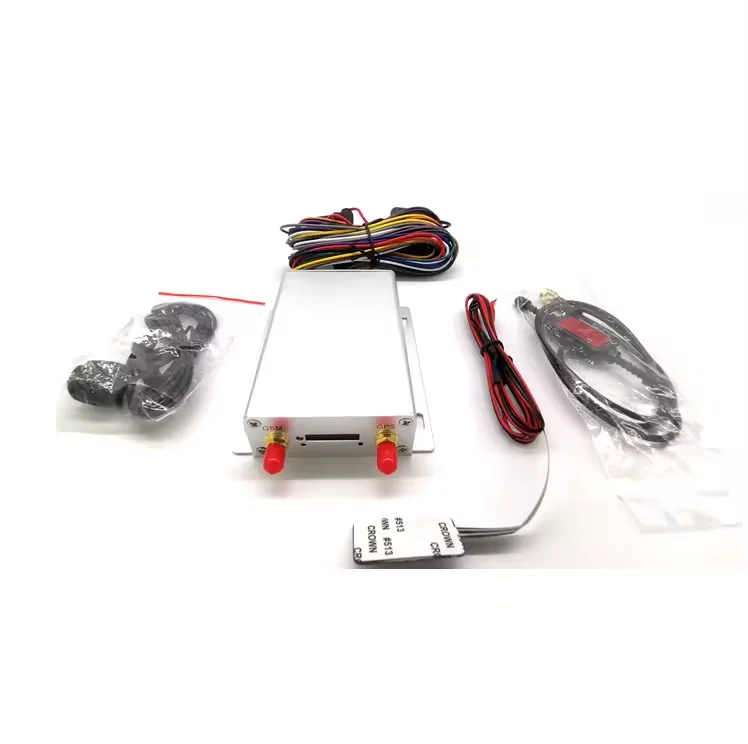 Multi-Function GPS Tracking Device Temperature Fuel Sensor Function GPS Tracker For Vehicle