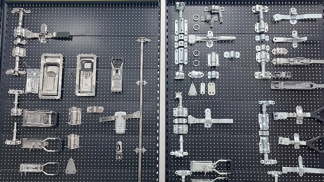 Truck Parts from China Truck Parts in China   boat trailer parts