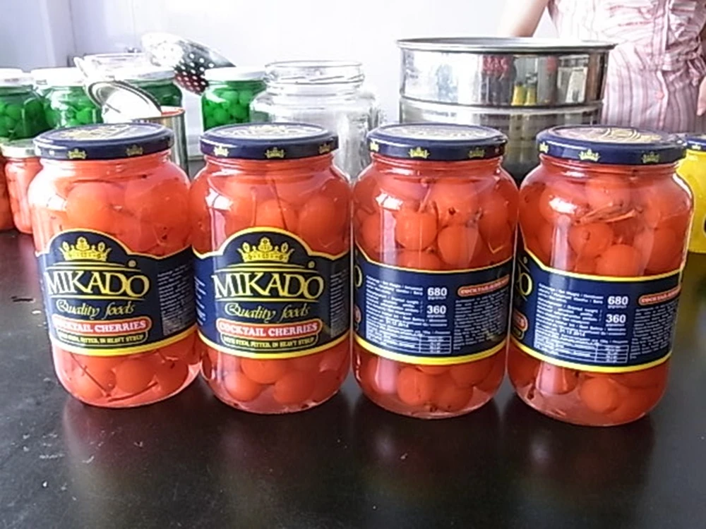 New crop high quality canned maraschino cherries in jars