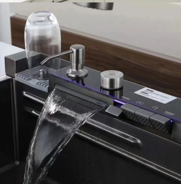 Modern Black Flying Rain Waterfall Smart Kitchen Luxury Organizer Rack Dish Dish Storage Rack for Kitchen OEM Brushed