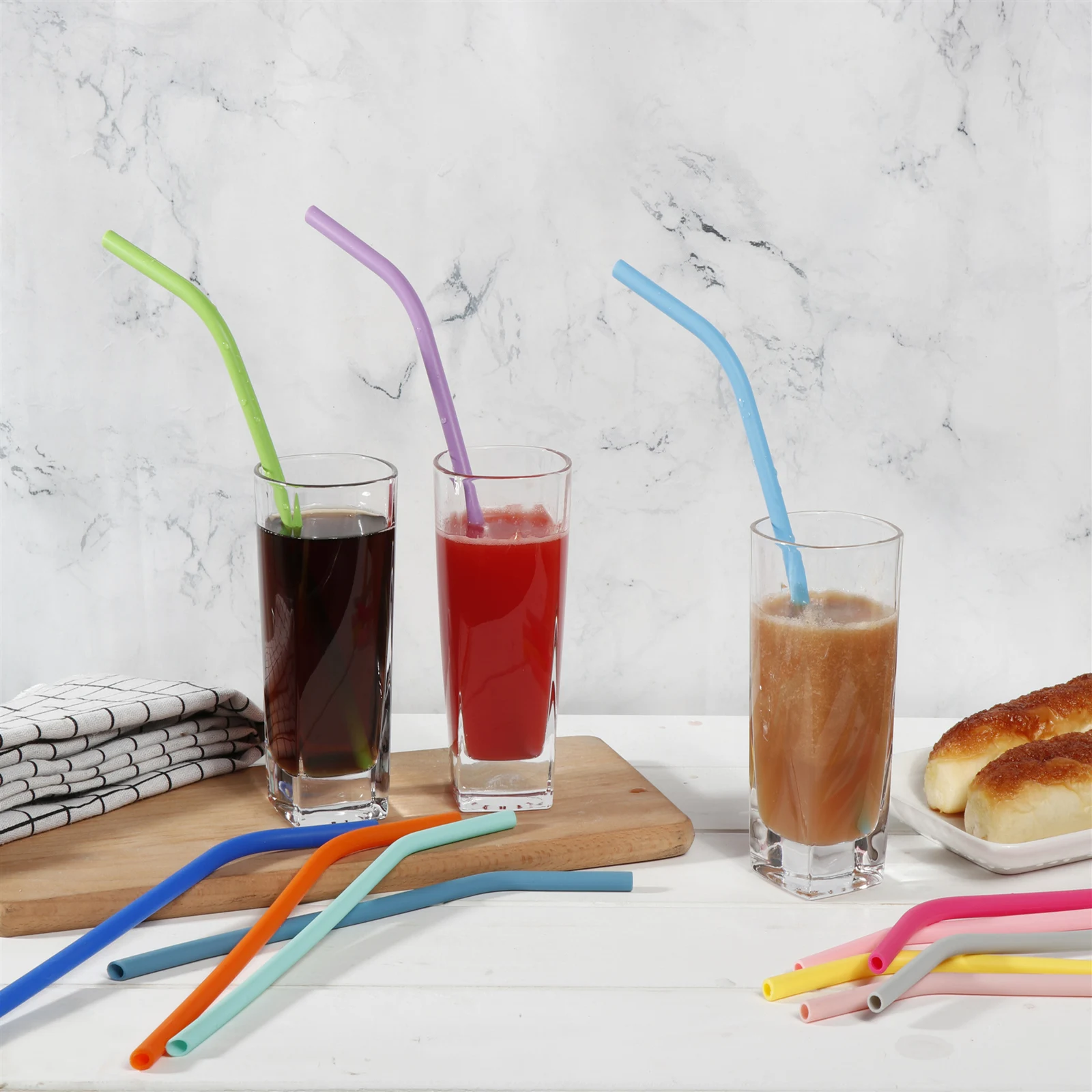 Eco Friendly Collapsible Reusable Silicone Drinking Multicolor Straws With Brush And Case