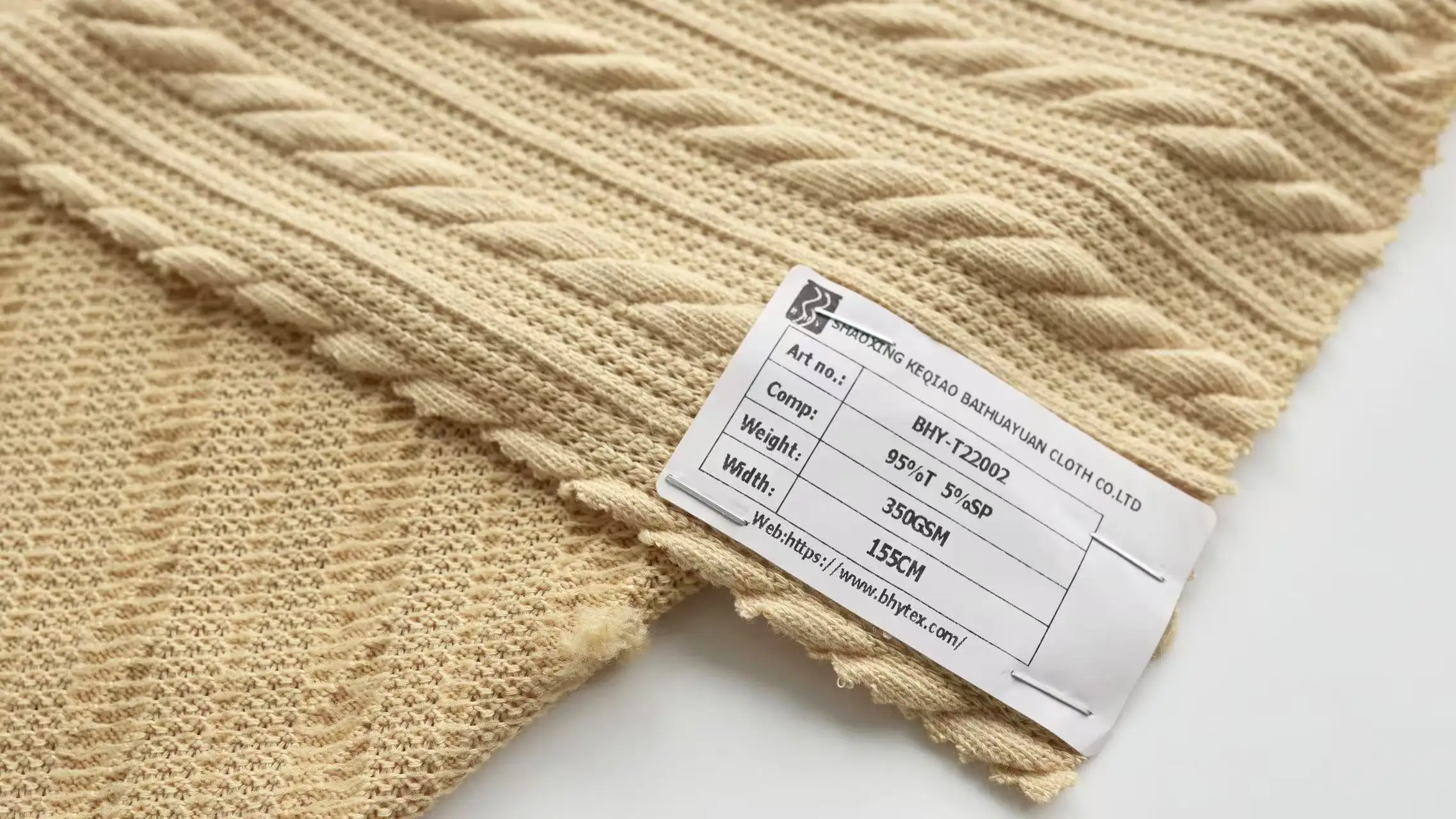 Autumn and winter vintage pleated twisted twist Diamond Lattice Diamond thick needle sweater hat shawl knitted wool fabric