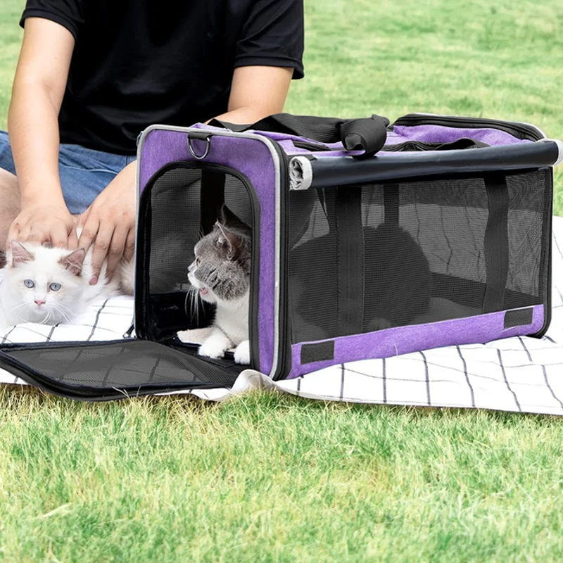 Factory Custom Carrying Bag for  Dog Travel Kennel Ventilated Softside Pet Carrier for  Large Kitty Transport Cage with Cover