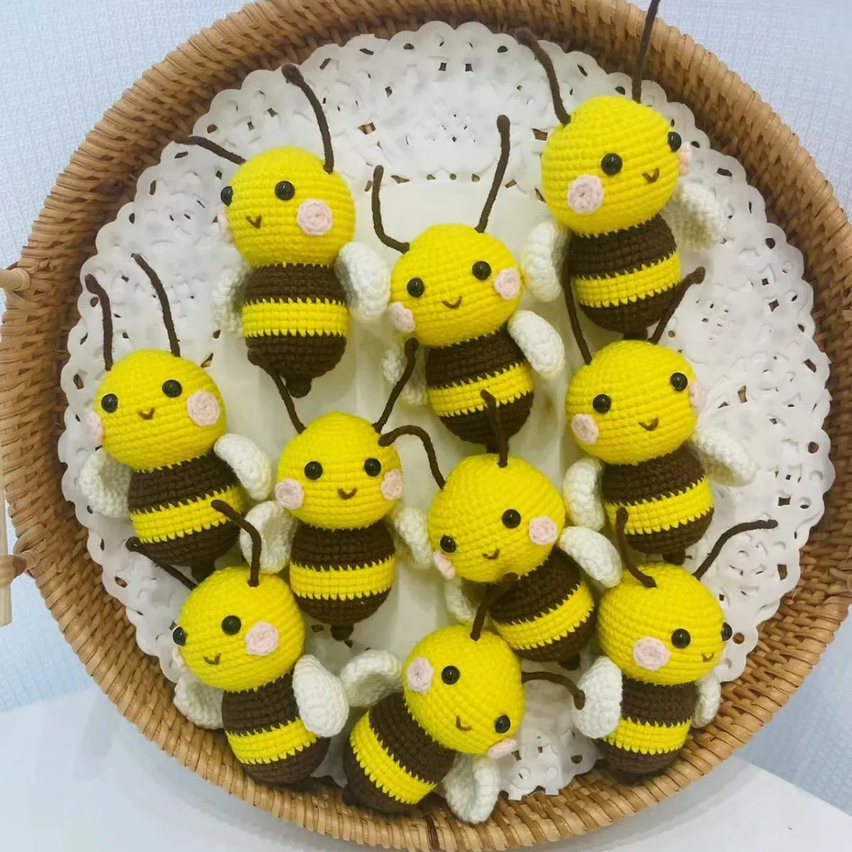 Custom Crochet Bumble Bee Crochet Honeybee Baby Shower Gift Amigurumi Bee Toy Hand Knitted Honey Bumble Bee for Christmas Gifts