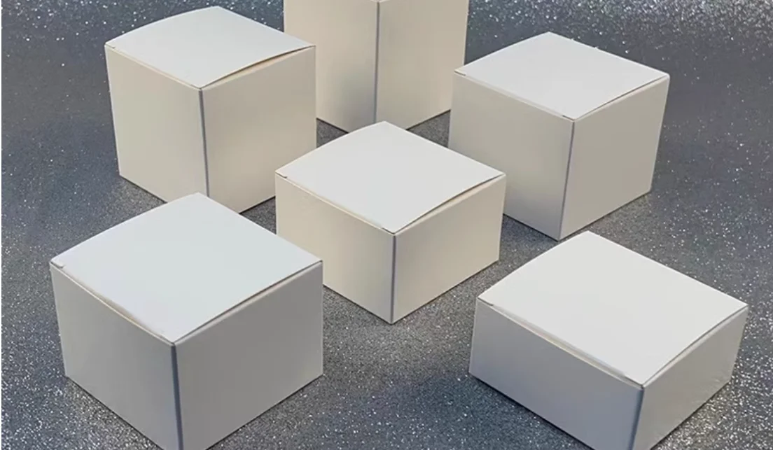 GMI Bulk Essence Skin Care Lotion Paper Box Thickened White Card Cosmetic Packaging with UV Coating Vanishing Printing Handling