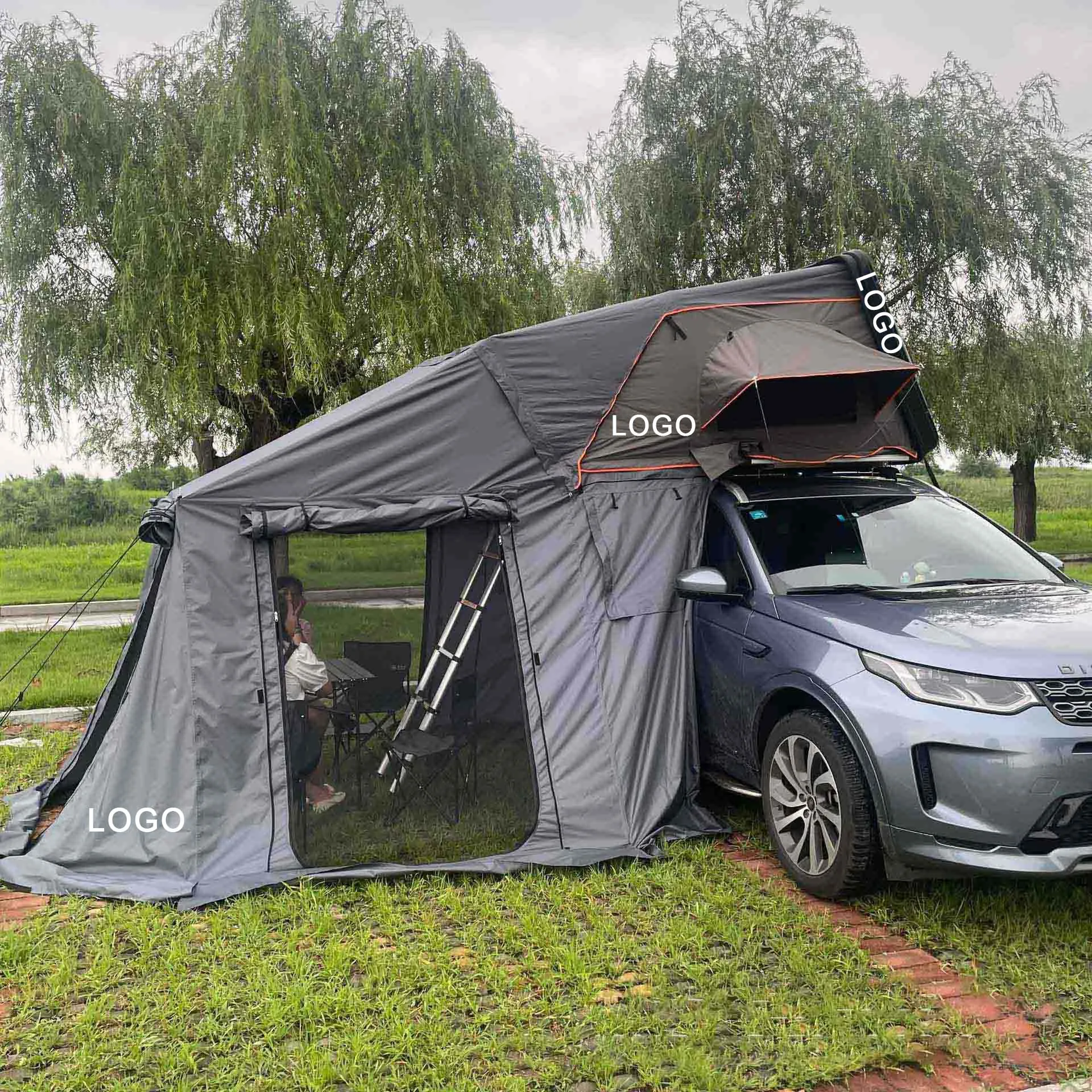 China Manufacturer Universal Car Top Tent 4*4 SUV off-road Rooftop Tent ABS Shell 3-4 Persons for Wrangler Pajero F150