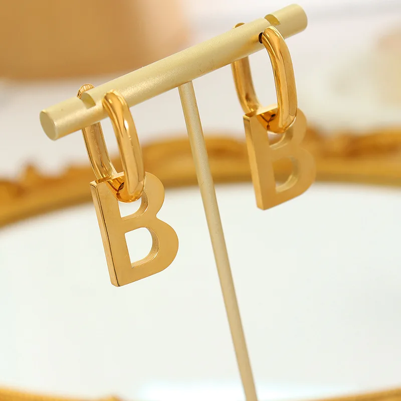 Waterproof Luxury Personality Wholesale 316L Stainless 18K Gold Plate Letter B Huggie Earring For Girls